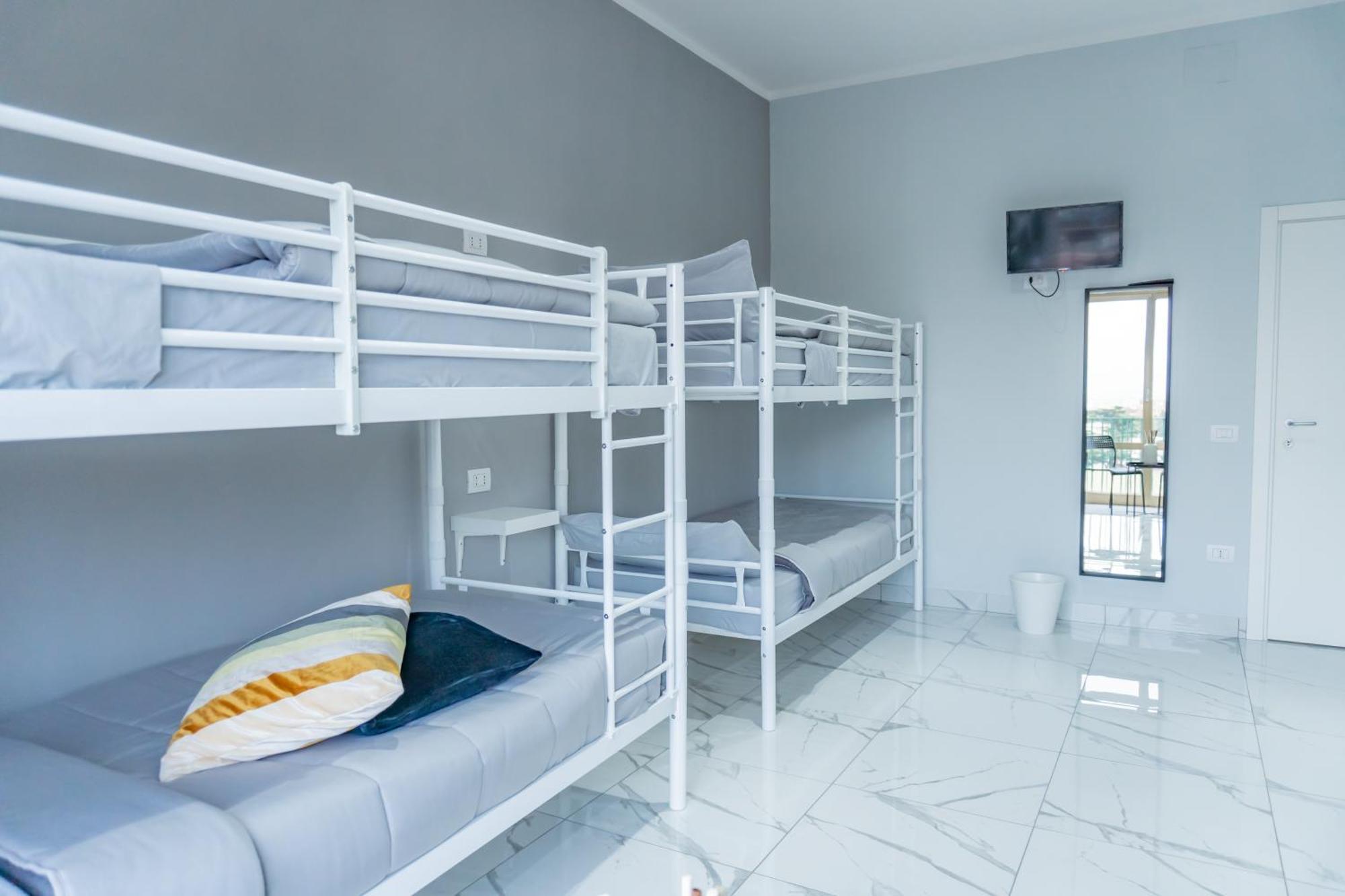 Hostel Partenope Naples Exterior photo